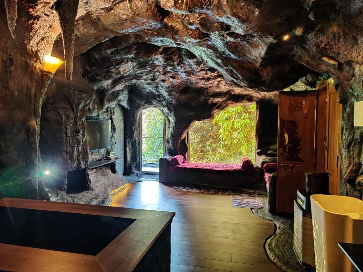 فيلا Rai'S Coorg Cave House ماديكيري المظهر الخارجي الصورة